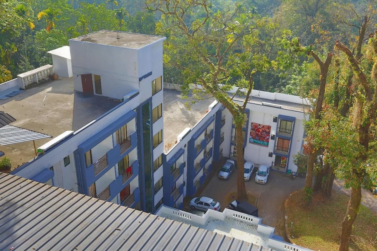 Hotel Munnar Black Forest Resort