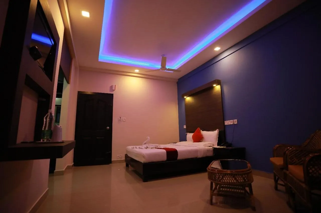 Hotel Munnar Black Forest Resort